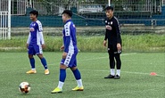 Thủ môn Bùi Tiến Dũng nhuộm lại tóc, sẵn sàng đấu HAGL