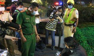 Buồn chuyện tình cảm, người đàn ông lao xe máy vào CSGT… tìm cái chết