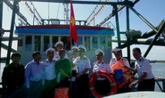 Trao tặng 2.500 lá cờ Tổ quốc tại 2 tỉnh Bình Thuận và Bình Phước