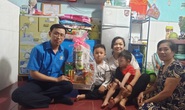 Ở lại TP HCM ăn Tết, chúng tôi vẫn thấy ấm lòng