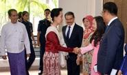 Bóng hồng đối ngoại: Bí mật trong vườn nhà bà Aung San Suu Kyi