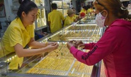 Giá vàng hôm nay 24-2: SJC đứng yên, vàng trang sức giảm mạnh