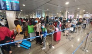 Sân bay Tân Sơn Nhất vẫn hoạt động bình thường sau khi xuất hiện ca nghi nhiễm Covid-19