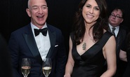 Tỉ phú Jeff Bezos mừng vợ cũ tái hôn