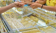 Giá vàng hôm nay 18-10: Trong và ngoài nước “giẫm chân tại chỗ”
