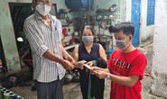 TP HCM: Người dân vui mừng khi nhận tiền hỗ trợ đợt 3