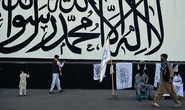 Taliban bị hàng trăm người “đòi nợ”
