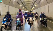 Mở hầm Hải Vân cho đoàn người đi xe máy từ phía Nam về quê