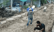 CLIP: Côn đồ ngang nhiên đập phá nhà dân khi tranh chấp đất