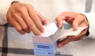 Kit xét nghiệm của Công ty Việt Á: Có nơi mua 360.000, nơi 509.250 đồng/bộ