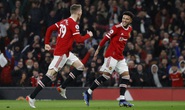 Man United thắng đậm sân nhà, mừng sinh nhật Sir Alex