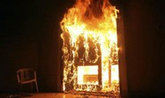 Cãi nhau, người đàn ông mang “bom gas” đến đốt nhà người phụ nữ