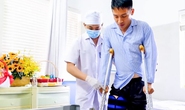 CLIP: Hùng Dũng nói gì sau khi về nhà bắt đầu tập vật lý trị liệu?