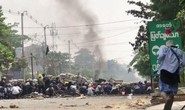 Hơn 500 người chết từ khi đảo chính, Myanmar hứng biểu tình rác