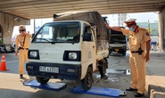 CLIP: CSGT tóm gọn xe quá tải ở ngã tư Bình Phước