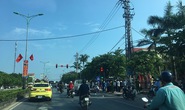 Đứng chờ đèn đỏ, 1 phụ nữ bị ôtô tông chết