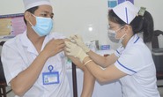 Cần Thơ và Bạc Liêu tiêm vắc xin phòng Covid-19 cho nhân viên y tế tuyến đầu