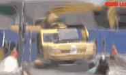 TP HCM: Sau 7 năm chờ đợi, rào chắn Metro số 1 đã dần được tháo dỡ