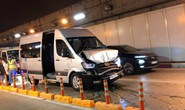 Ôtô tông liên hoàn trong hầm vượt sông Sài Gòn, giao thông ùn ứ