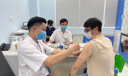 Tiêm vắc-xin quy mô lớn vào cuối năm nay