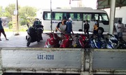 Người đi xe máy muốn qua tỉnh Thừa Thiên – Huế sẽ được trung chuyển miễn phí
