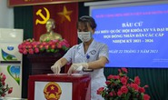 CLIP: Đi bầu cử sớm tại Bệnh viện dã chiến ở tâm dịch Bắc Ninh sáng nay 22-5