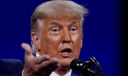 Ông Donald Trump bị kiện vì dùng từ nhạy cảm trong đại dịch Covid-19