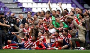 Atletico Madrid lên đỉnh La Liga