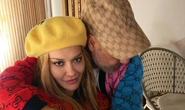 Nữ ca sĩ Rita Ora hạnh phúc bên người tình