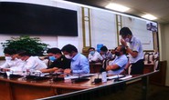 Chủ tịch UBND TP HCM: Rút giấy phép nhà hàng ăn uống có hát karaoke ở quận 1