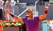 Rafael Nadal hồi sinh trên sân đất nện