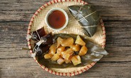 Tết Đoan Ngọ, sao phải đeo bùa, ăn rượu nếp, đi hái lá...