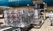Lô 500.000 liều vắc-xin Covid-19 do Trung Quốc viện trợ về Hà Nội