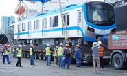 Cận cảnh đoàn tàu số 4 của metro số 1 đưa về depot Long Bình, TP Thủ Đức