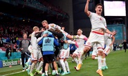 Đè bẹp Nga, Đan Mạch vào vòng 1/8 Euro 2020 gặp Xứ Wales