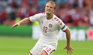 Người hùng Kasper Dolberg lập cú đúp, Đan Mạch tưng bừng giành vé tứ kết