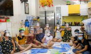 Gia đình 3 thế hệ cùng làm tấm chắn giọt bắn gửi tuyến đầu chống dịch