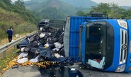 Tai nạn liên hoàn trên cao tốc Nội Bài - Lào Cai, giao thông tê liệt nhiều giờ