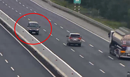Nữ tài xế chạy ngược chiều trên cao tốc có tốc độ tối đa 100 km/h