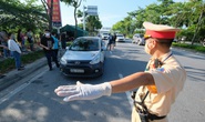 KHẨN: Tìm người đi xe taxi liên quan đến tài xế dương tính SARS-CoV-2