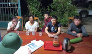 Nửa đêm, 5 ngư dân lao xuống biển vì con tàu tiền tỉ bất ngờ bốc cháy