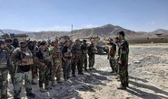 Afghanistan điều quân phản công Taliban