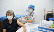 Có nên uống nước cam hoặc nước chanh, thuốc trị máu nhiễm mỡ sau tiêm vắc-xin Covid-19?