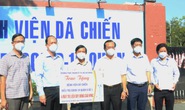 Phó Bí thư Thành ủy TP HCM Nguyễn Hồ Hải thăm, tặng quà Bệnh viện dã chiến điều trị Covid-19 quận 8 số 1