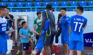 Cầu thủ Than Quảng Ninh lo bị xù nợ
