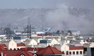 Tấn công phức tạp bên ngoài sân bay Kabul làm 13 người chết