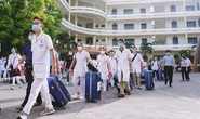 500 cán bộ, nhân viên y tế Quảng Ninh chi viện Hà Nội chống dịch Covid-19