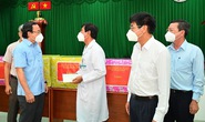 Bí thư Thành ủy TP HCM Nguyễn Văn Nên thăm Bệnh viện Điều trị Covid-19 Cần Giờ