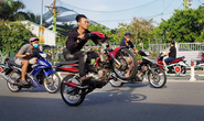 Nhóm thanh thiếu niên vượt chốt kiểm dịch Covid-19 lên Tam Đảo đua xe, bốc đầu