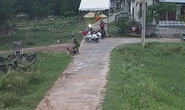 Vượt chốt kiểm dịch Covid-19 bất thành, người đàn ông quay lại đánh công an